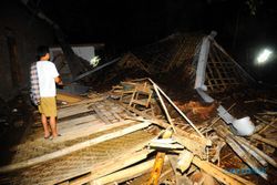 BENCANA PONOROGO : 2 Rumah Rusak akibat Longsor dan Angin Ribut