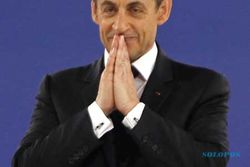 NICHOLAS SARKOZY: Anak Lempari Polisi, Presiden Prancis Minta Maaf