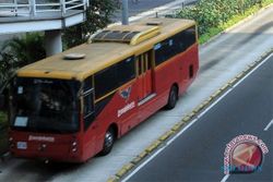 REBUTAN TRAYEK: Tolak TransJakarta, Awak Bus 3/4 Ngamuk di Dishub