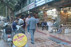 WISATA INDIA: Puas Belanja di Janpath Market