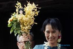 AUNG SAN SUU KYI: Suu Kyi Mulai Bertugas 23 April 