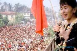 Suu Kyi Raih Kursi Parlemen Myanmar