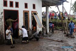 BANJIR LAHAR:  Korban Tewas Banjir Lahar Jadi 4 Orang, 10 Orang Hilang