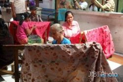 INDUSTRI KREATIF : Sertifikasi Profesi Bekraf Paling Diminati Perajin Batik