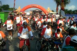 PESTA SEPEDA 76: Ribuan Warga Klaten Bersepeda Keliling Kota