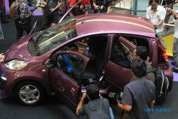 CITY CAR: Peugeot 107 Incar Pasar Mobil Mungil Indonesia