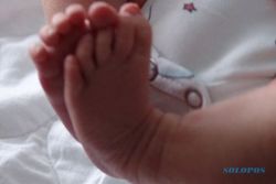 BAYI TEWAS: Ditinggal di Dalam Mobil Seharian, Bayi 7 Bulan Tewas