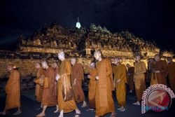 DOA PERDAMAIAN DUNIA: Umat Buddha Gelar "Kogyu Monlam" di Borobudur