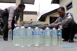 CIU BEKONANG- Angkut 755 Liter Ciu, Truk Tujuan Jakarta Ditangkap