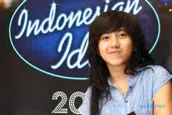DERA Akhirnya Harus Pulang dari Kontes Indonesian Idol 2012