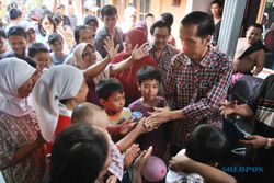 PILKADA DKI: Kunjungi Shinta Nuriyah, Jokowi Minta Tausiah