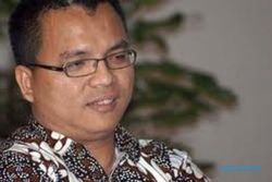   KURSI WAMEN DIGUGAT: Denny Bilang No Wamen, No Cry