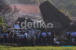 FOKER JATUH: Selidiki Kecelakaan Fokker-27, TNI AU Bentuk Tim