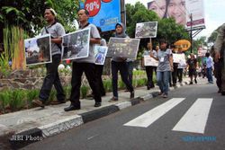 TROTOAR: Pemkot Dinilai Abaikan Hak Pejalan Kaki