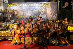 SEKAR JAGAD GAMELAN FESTIVAL: TNI dan Warga Berjoget Bersama 