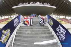 PENGELOLAAN STADION MANAHAN: Dadit “Pegang” Stadion Manahan