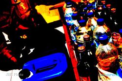 RAZIA KARANGANYAR : Polisi Sita Puluhan Botol Miras dari Warung dan Toko Kelontong