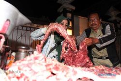  DAGING GLONGGONGAN: 9 Pasar Tradisional Rawan Daging Glonggongan