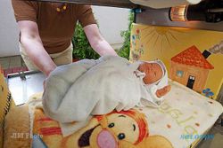 BAYI DIBUANG: Babywiege, Cara Jerman Mencegah Bayi Ditelantarkan
