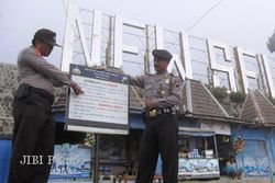 LONGSOR PUNCAK: Polisi Larang Pendakian ke Merapi