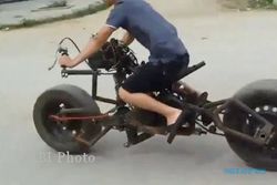 MOTOR BATMAN di Vietnam Terbuat dari Besi Tua
