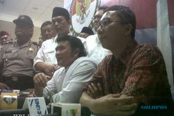 PILKADA JAKARTA, ISU SARA: Usai Syukuran, Rhoma Tarawih Bareng Foke