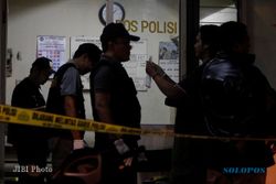 POLISI KUMPULKAN BARANG BUKTI