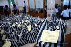 Solopeduli Bagikan Bingkisan Lebaran Bagi Anak Yatim