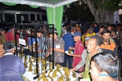 PARA DHUAFA BUKA PUASA BERSAMA BUPATI WONOGIRI