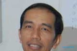 Digugat, Jokowi Hanya Tersenyum