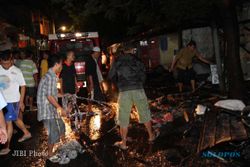 KEBAKARAN: Kerugian Kebakaran di Belakang Masjid Agung Solo Ditaksir Puluhan Juta Rupiah