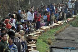 WISATA TEMANGGUNG : Nyadran Ngropoh, Ritual Ungkapan Rasa Syukur Warga