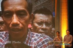 PILGUB DKI: Jokowi Sungkem ke Ibunda