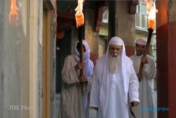 FILM INNOCENCE OF MUSLIMS: Di Kairo, 1 Tewas dan 53 Polisi Terluka