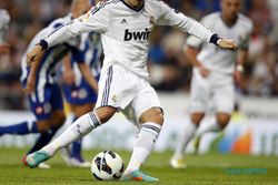Ronaldo Hat-trick, Madrid Hantam Deportivo 5-1