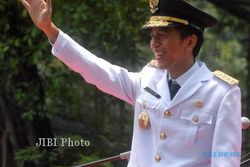   Kunjungi Sejumlah Kawasan, Jokowi Tolak Dikawal Voorijder