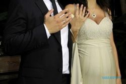 REBECCA Hamil 7 Bulan, Mengapa Baru Resmikan Pernikahan?