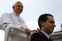 Eks Kepala Pelayan Paus Benediktus Dihukum 18 Bulan Penjara 