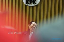 KPK PERTAHANKAN PENYIDIK