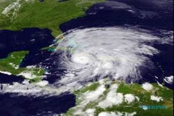   Topan Sandy Ancam AS, Ribuan Penerbangan Dibatalkan