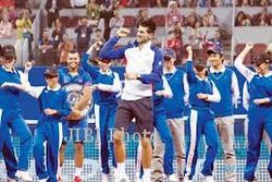DJOKOVIC Pun Menari Gangnam Style di Lapangan Tenis