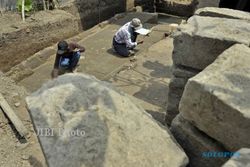 TEMUAN CANDI : Warga Sragen Temukan Batu & Gerabah Peninggalan Kerajaan