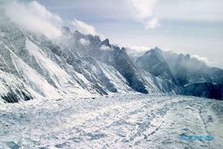 GEMPA NEPAL : Ketinggian Gunung Everest Menyusut Setelah Gempa