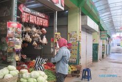 NATAL DAN TAHUN BARU : Harga Sayur dan Bumbu di Pasar Bunder Sragen Melejit