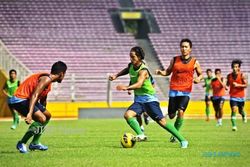 TIMNAS INDONESIA: Jelang Hadapi Laos, Timnas Matangkan Position Football