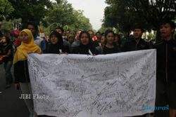 BENTROK LAMPUNG: Mahasiswa Gelar Aksi Solidaritas