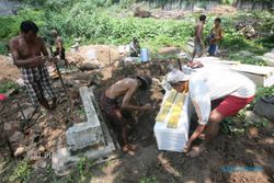 RELOKASI MAKAM DEPOK: Pelaksana Proyek Akhirnya Beri Dana Kompensasi Rp460.000 Per Makam