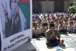  Siswa SDIT AN Najah Galang Dana untuk Palestina