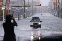  5 Tips Mengemudi Melewati Banjir
