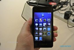 BlackBerry 10 Siap Lawan Galaxy S III & iPhone 5